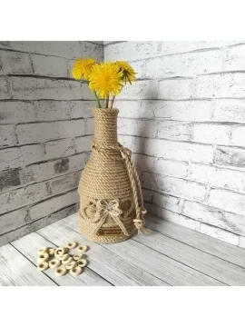 Ваза - бутылка из джута для цветов